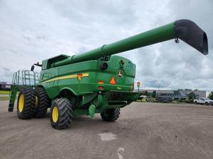 En stock John d'occasion abordable pour moissonneuse-batteuse Deere S680 à vendre livraison rapide - Product Image 4