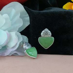 ต่างหูเม็ดเดี่ยวเพชรมอยส์ซอไนต์โลหะระดับพรีเมี่ยมสุดหรูประกายแวววาวเปล่งประกายเปล่งประกายไร้กาลเวลาสำหรับสวมใส่ในชีวิตประจำวัน - Product Image 3