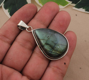 Colgante de piedras preciosas de laborita Natural hecho a mano 925 Starling plata joyería colgante mamá joyería regalo para ella - Product Image 3