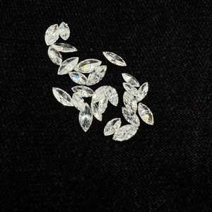 เพชรแท้ทรงมาร์ควิส คุณภาพสูง 0.25 กะรัต สี E สำหรับทำเครื่องประดับ แหวนหมั้น หรืองานประดิษฐ์อื่นๆ พร้อมใบรับรอง - Product Image 1