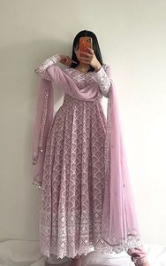 นักออกแบบล่าสุดเทียมเยอร์จีเต้เย็บปักถักร้อยลําดับงานชุด Anarkali โดย Fab Zone - Product Image 2