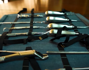 Forceps chirurgicaux dentaires en acier inoxydable, instruments manuels certifiés MOL pour l'extraction dentaire - Product Image 6