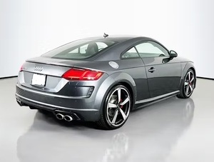 Superbe Audi TTS 2.0 TFSI Quattro Coupé Sport d'occasion 2023 - Product Image 5