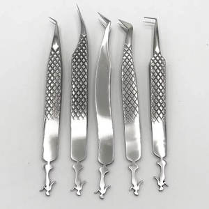 Pince à épiler confortable en acier inoxydable de qualité professionnelle avec une conception de préhension inférieure antistatique et durable pour une précision accrue - Product Image 1