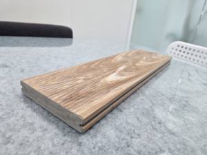 Perfil de Madera Compuesta WPC DUSSEN WOOD de Corea, Resistente al Agua, Ecológico, Diseño Contemporáneo para Terrazas, Barbacoas Junto a la Piscina, Jardines, Parques y Techos - Product Image 4