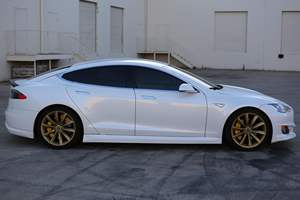 TESLA MODEL S SIGNATURE PERFORMANCE 2012 USADO, VOLANTE A LA IZQUIERDA/DERECHA - Product Image 2