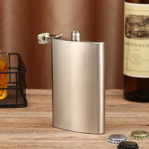 Pocket stainless steel hip flask set in <b>multiple</b> sizes ideal for travel groomsmen gifts or home bar accessories - Product Image 2