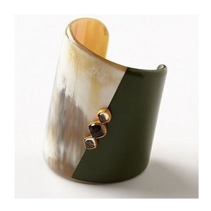 Brazalete de Cuerno Estilo Inglés Antiguo, Joyería Artesanal para Mujeres y Niñas, Brazalete Moderno para Uso Diario - Product Image 1