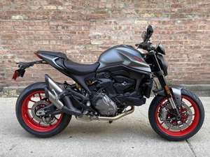 Ducati Monster + Aviator Grey 2023 usado disponible para la venta - Product Image 2