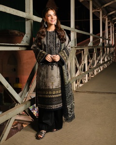 Bonitos trajes étnicos paquistaníes de diseñador de AJM Trade House 1042 - Product Image 4