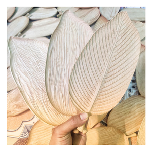 Elegante bandeja de madera de Vietnam, madera natural ecológica, placa de madera reutilizable en diversos tamaños, perfecta para cocinas - Product Image 2