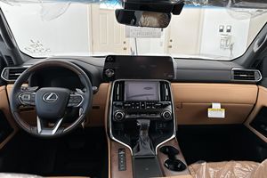 USADO LHD/RHD 2023 LEXUS LX 600 LUXURY - Product Image 4