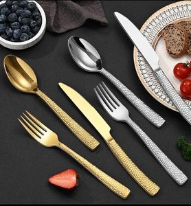 Ensemble de couverts en métal avec différentes textures, idéal pour les repas de prestige, les maisons, les restaurants, les hôtels, les complexes hôteliers dans le monde entier - Product Image 4