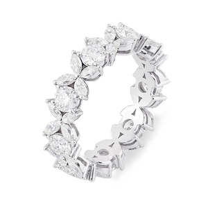 Bague d'éternité de luxe en or blanc 18 carats plaqué rhodium avec diamants taille brillant VVS pour femme, idéale pour fiançailles et mariage - Product Image 3