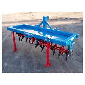 Aérateur Kubota fiable avec des dents fortes pour une pénétration profonde - Product Image 3