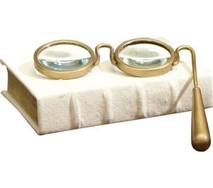 Lupa Decorativa Global Views, Acabado en Latón Antiguo, Decoración para el Hogar, Oficina o Estudio - Product Image 4