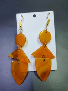 Ensemble collier en résine tendance avec boucles d'oreilles pendantes élégantes pour femmes, bijoux de fête légers, boucles d'oreilles en résine, moule pour boucles d'oreilles en résine - Product Image 4