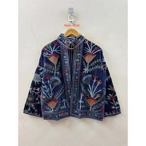 Chaqueta de terciopelo ecológica azul real con bordado floral vintage, cuello mandarín, manga larga y costura abierta para invierno - Product Image 2