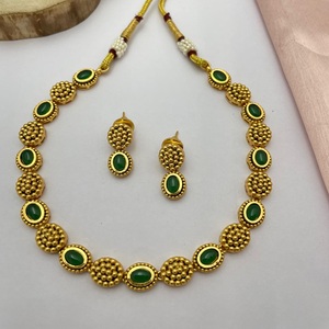 Bonito conjunto de collar con aspecto de piedra en tono dorado de calidad superior con pendientes, conjunto de joyas para mujer, ropa de boda tradicional - Product Image 1