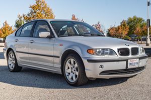 BMW 325xi Sedán 2004 Usado, Inspeccionado, Transmisión Manual de 5 Velocidades, Motor de 6 Cilindros, Tracción en las Cuatro Ruedas, Sin Modificar - Product Image 3