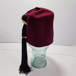 Sombrero Masónico Francés Vintage Hecho a Mano con Borla Color Borgoña, de Alta Calidad, 100% Lana, para Uso Diario, Playa, Deportes, Viajes - Product Image 3