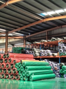 Gazon artificiel de tennis professionnel certifié écologique 15 mm en PE, emballage PP, surface de qualité professionnelle pour intérieur/extérieur - Product Image 6