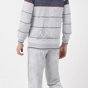 Chándal de hombre con precio al por mayor hecho en fábrica en color de contraste Diseño de logotipo personalizado Chándales de hombre a la venta personalizados - Product Image 4