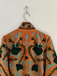 Chaqueta de terciopelo naranja con cuello mandarín bordado, manga larga, estampado floral, estilo chino, ropa exterior informal para otoño, para adultos - Product Image 2