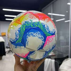 Ballon de football officiel de la Coupe du Monde 2026 personnalisé en usine, qualité supérieure, en PU, taille 5, thermocollé, pour équipes - Product Image 2
