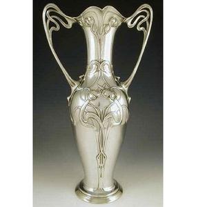 Jarrón Decorativo Moderno de Metal para Decoración del Hogar |   Florero de Latón de Lujo para Hoteles y Uso en Interiores - Product Image 6