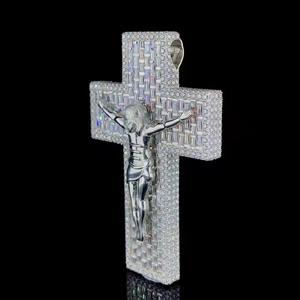 Colgante de Diamante Jessos con Corte Cruzado Moderno en Plata de Ley para Colecciones de Joyería y Conjuntos de Regalo Disponible para la Venta - Product Image 3