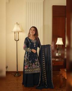 Conjunto de Salwar Kameez de Diseño Moderno para Mujer con Plazas y Dupatta, Tradicional para Fiestas en Todas las Estaciones, en Tela Fox Georgette de Secado Rápido - Product Image 1