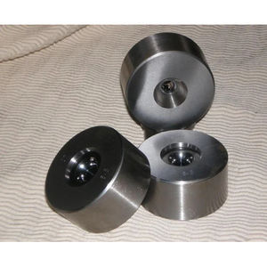 แม่พิมพ์ตัดลวด PCD สีเงินสำหรับอุตสาหกรรม - Product Image 1