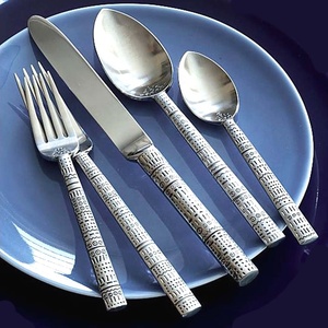 Juego de Cubiertos de plata de diseño real con aspecto moderno Juego de cubiertos modernos de aspecto real de alta calidad para restaurante Boda Hogar Hotel - Product Image 2