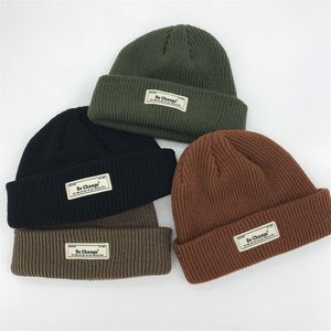 Bonnets d'hiver de qualité supérieure, impression numérique, design d'étiquette personnalisée, bonnet d'hiver tricoté unisexe, personnalisation possible - Product Image 2