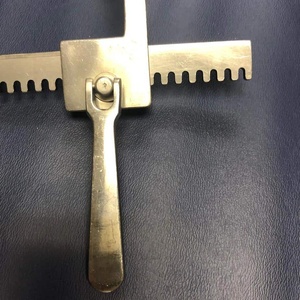 Chirurgie thoracique chirurgicale médicale en acier inoxydable Ankeney bras écarteur sternal 3x3 lames 290mm 18cm CE ISO - Product Image 3