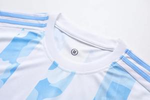 Ensemble de football 2026 unisexe pour adulte – T-shirt et short de sport contrastés, anti-transpiration, personnalisables avec nom d'équipe, respirants, col en V, vêtements de sport - Product Image 3