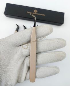 Pinzas de pestañas con agarre de diamante de acero inoxidable Beige de alto rango herramienta de extensión de pestañas de etiqueta privada personalizada - Product Image 5