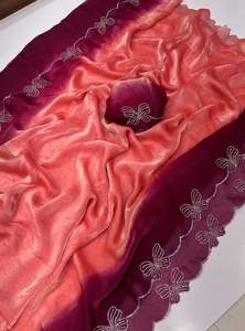 Diseñador Fendy Satin Dual Shaded Saree con Jarkan Diamond Butterfly Work y blusa para correr a juego Venta al por mayor Sari para mujer - Product Image 4