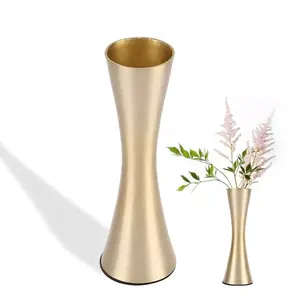 Vase à fleurs en aluminium moderne fait à la main de haute qualité finition brillante écologique affichage intérieur et extérieur décoratif - Product Image 5