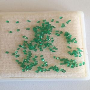 พลอยสีเขียวมรกตสี่เหลี่ยมเกรด AAA รับรองโดย IGI - Product Image 4