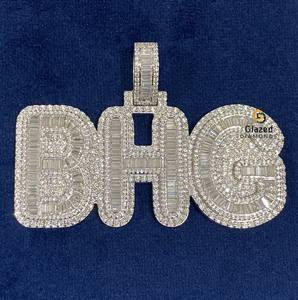 Colgante Hip Hop de oro blanco de 10K personalizado con nuevo Diamante de moissanita Baguette brillante VVS increíble para fiestas - Product Image 1