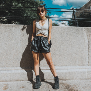 Pantalones cortos de cuero para mujer, ropa de moda, pantalones cortos de piel sintética, ropa de calle para mujer, pantalones cortos de cuero Vintage para mujer - Product Image 3