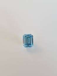 Elegante Diamante Cultivado en Laboratorio de Corte Esmeralda de 1.24 Quilates, Color Azul Intenso, Certificado IGI, Claridad VS1, Piedra Suelta, Exportación al por Mayor - Product Image 4