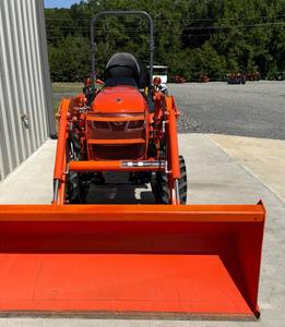 Kubota BX23S mini tracteur agricole pour l'agriculture, la culture, le labour, le hersage et l'entretien du jardin - Product Image 2