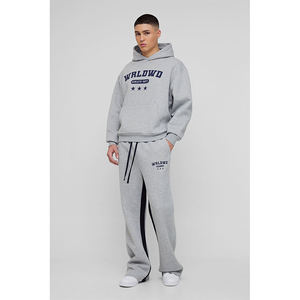 ชุดวอร์มผู้ชายสไตล์วินเทจพิมพ์ลายฤดูหนาว ทรงหลวม ใส่สบาย พร้อมฮู้ดกระเป๋าข้างและกางเกงเอวยางยืด - Product Image 4