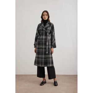 Manteau long à double boutonnage pour l'automne avec imprimé et bordure en fourrure - Product Image 1