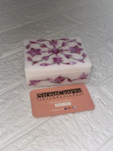 Vente en gros Stonecrafts International Boîte à bijoux florale carrée en marbre rose | Rangement décoratif moderne pour femmes | Gardez les bagues - Product Image 2