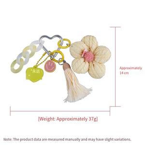 Porte-clés fleur en tissu fait à la main mignon fille sac pendentif <span class=keywords><strong>Mini</strong></span> <span class=keywords><strong>pompon</strong></span> porte-clés cadeau de vacances coeur porte-clés gland sac à main breloque - Product Image 4