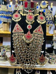 Ensemble de bijoux élégants pour femmes afghanes en acier inoxydable islamique avec cristaux en strass, designs tendance pour les mariages, les festivals et les fêtes - Product Image 3